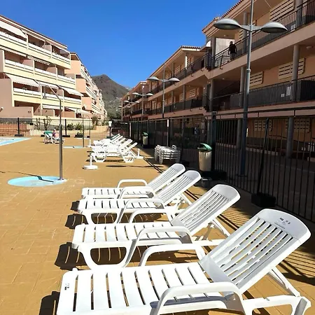 Seres Cristianos Free Wifi And Parking *